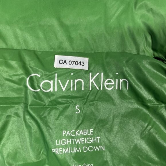 Calvin Klein Jacket Womens Small Green Packable Lightweight Premium Down Puffer - Picture 3 of 13